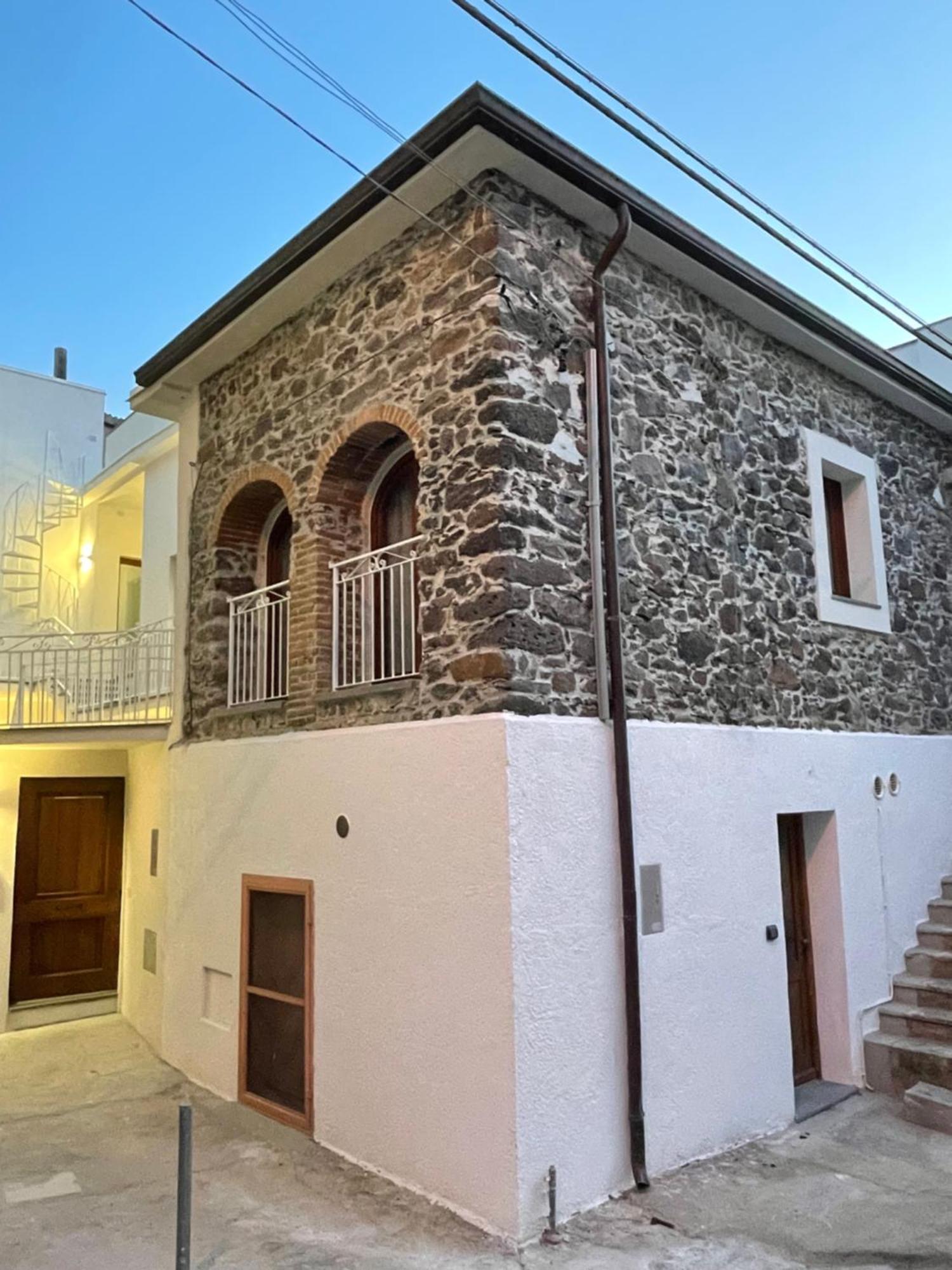 Sa Troppa De Sos Chentu Hotel Dorgali Exterior foto