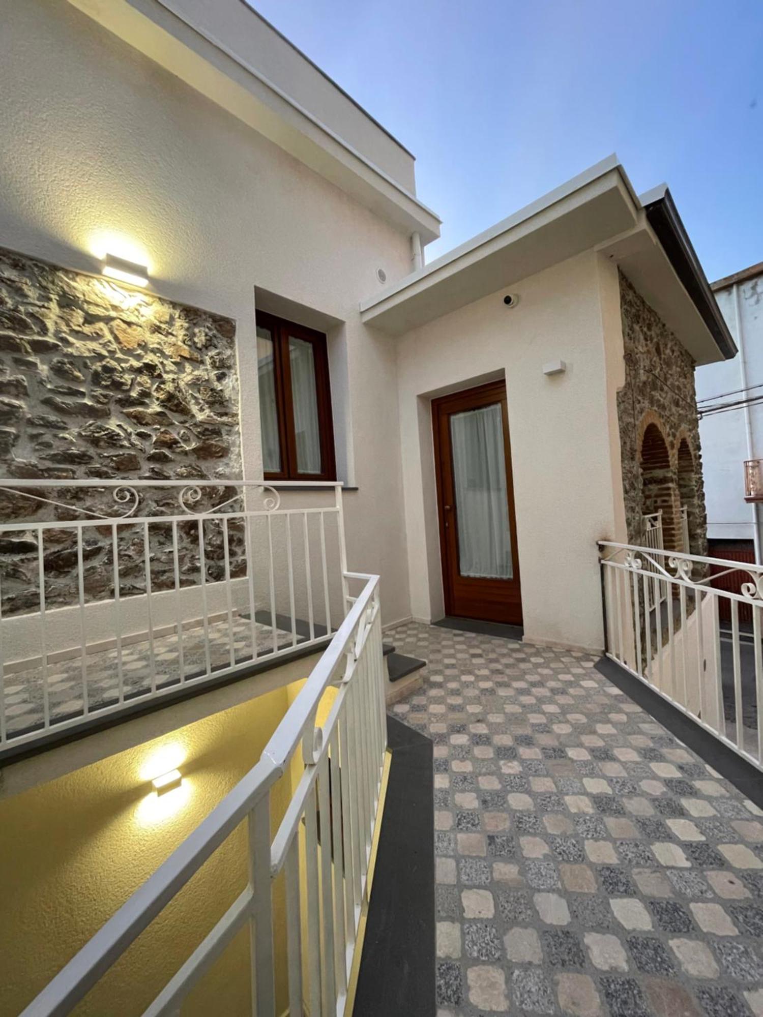 Sa Troppa De Sos Chentu Hotel Dorgali Exterior foto