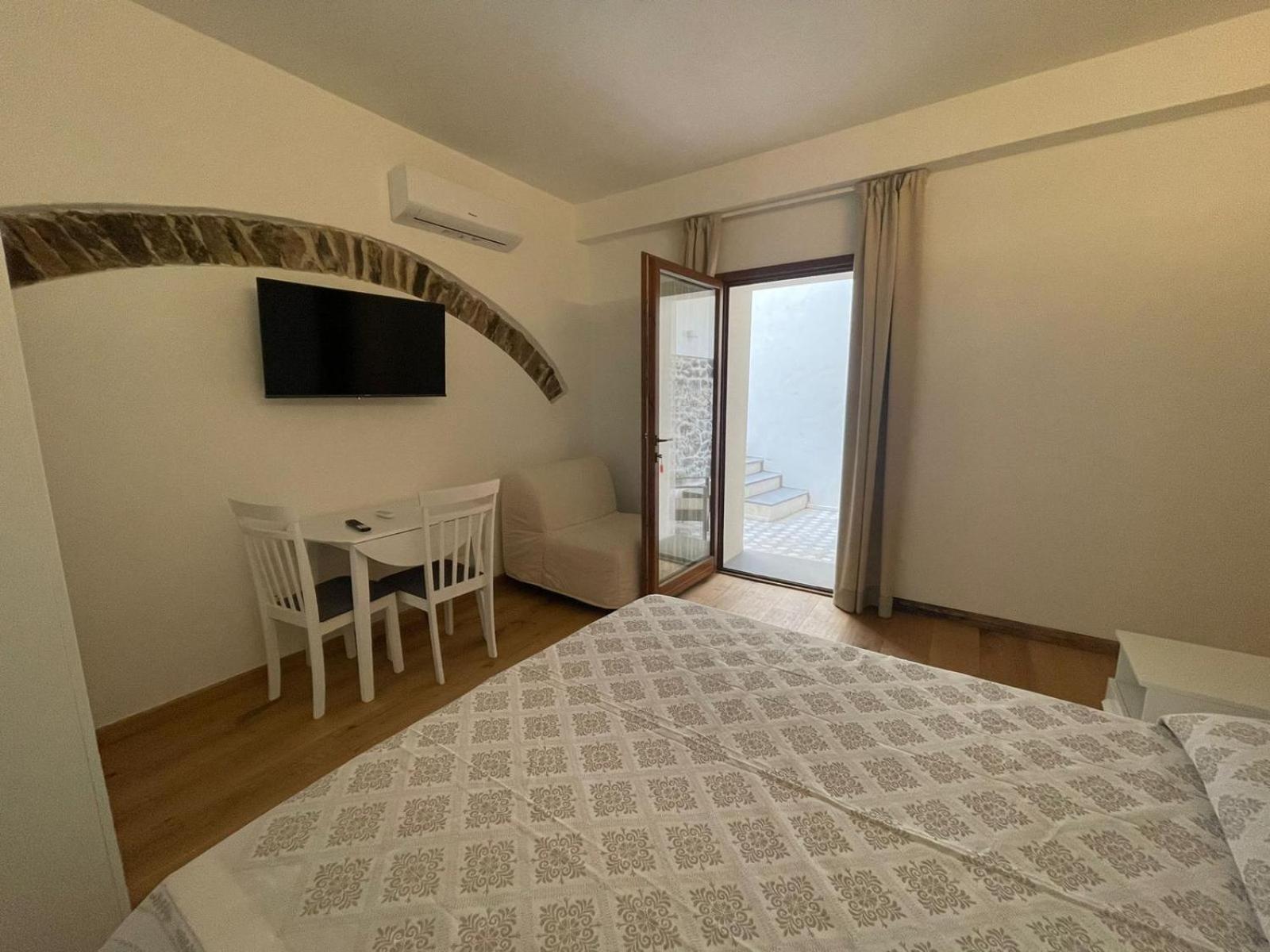 Sa Troppa De Sos Chentu Hotel Dorgali Exterior foto