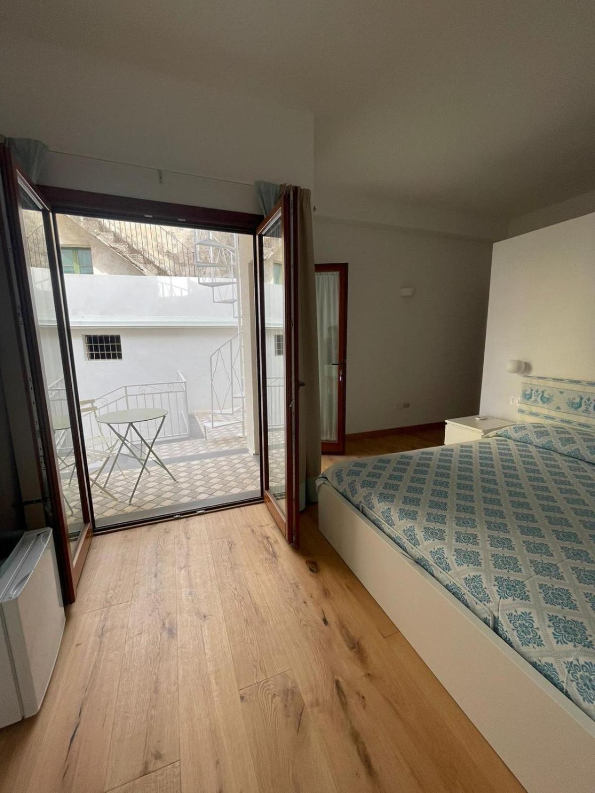 Sa Troppa De Sos Chentu Hotel Dorgali Exterior foto