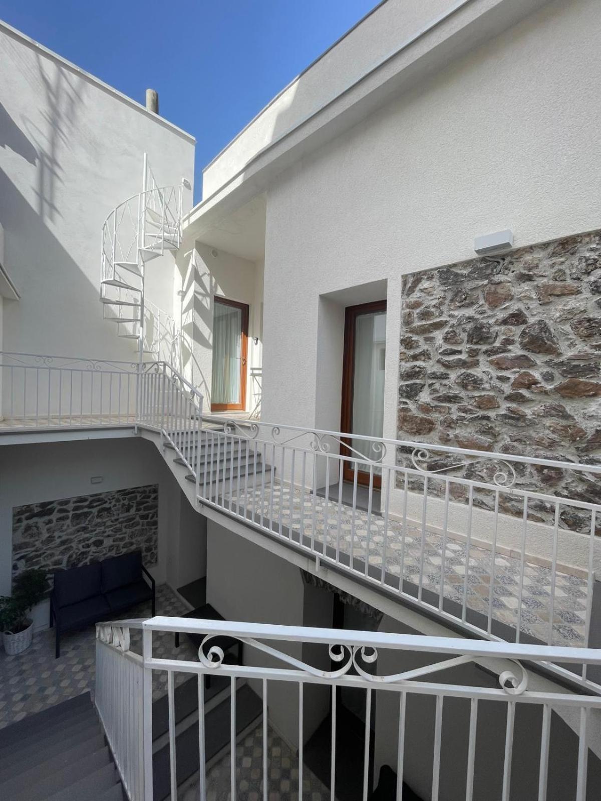 Sa Troppa De Sos Chentu Hotel Dorgali Exterior foto