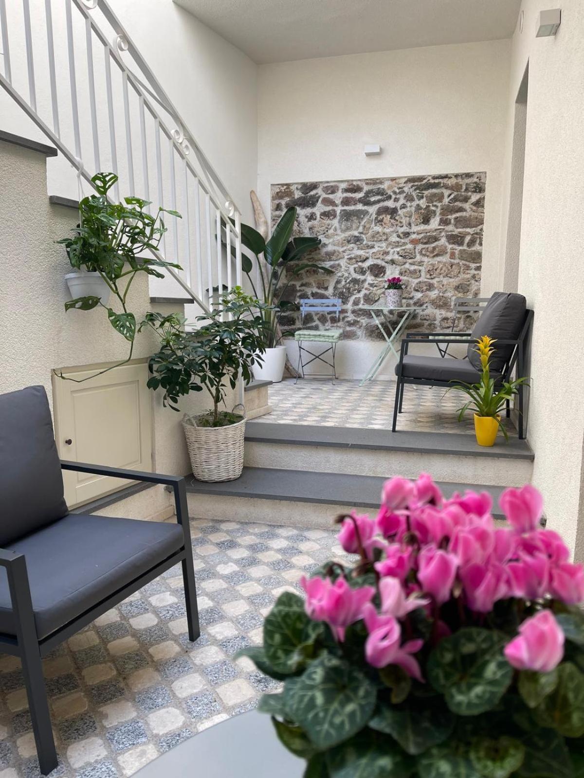 Sa Troppa De Sos Chentu Hotel Dorgali Exterior foto